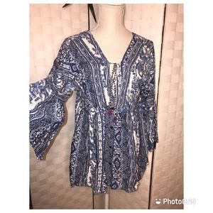 En Crėme Floral Blouse with Drawstring